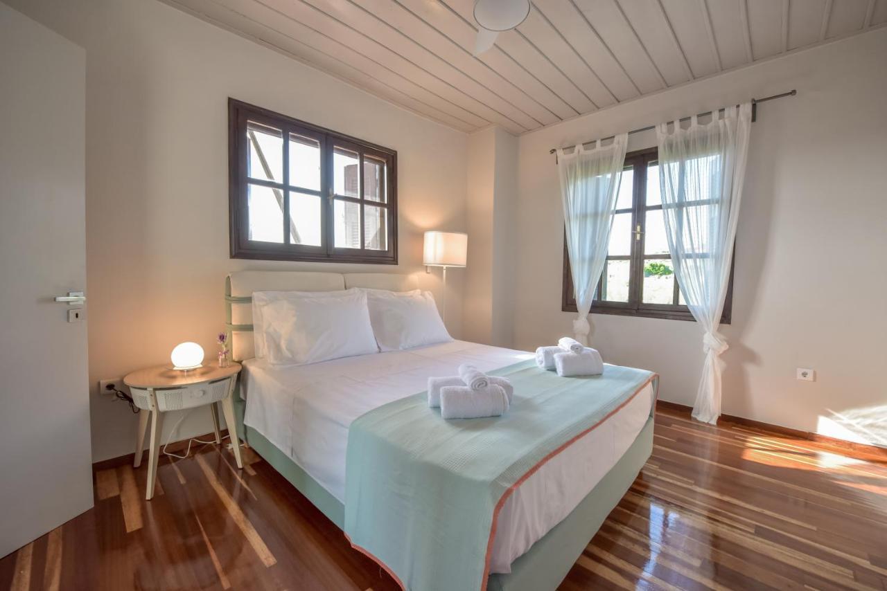 Alexandre Maison Beachfront Gialova Vacation Home Екстер'єр фото