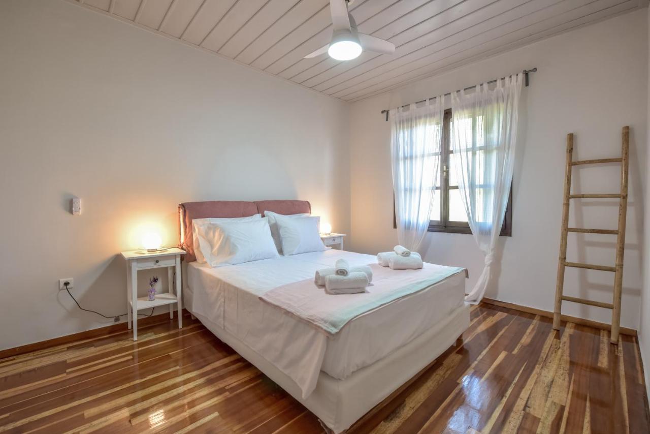 Alexandre Maison Beachfront Gialova Vacation Home Екстер'єр фото